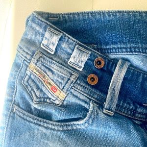 Woman's jeans.  Disel